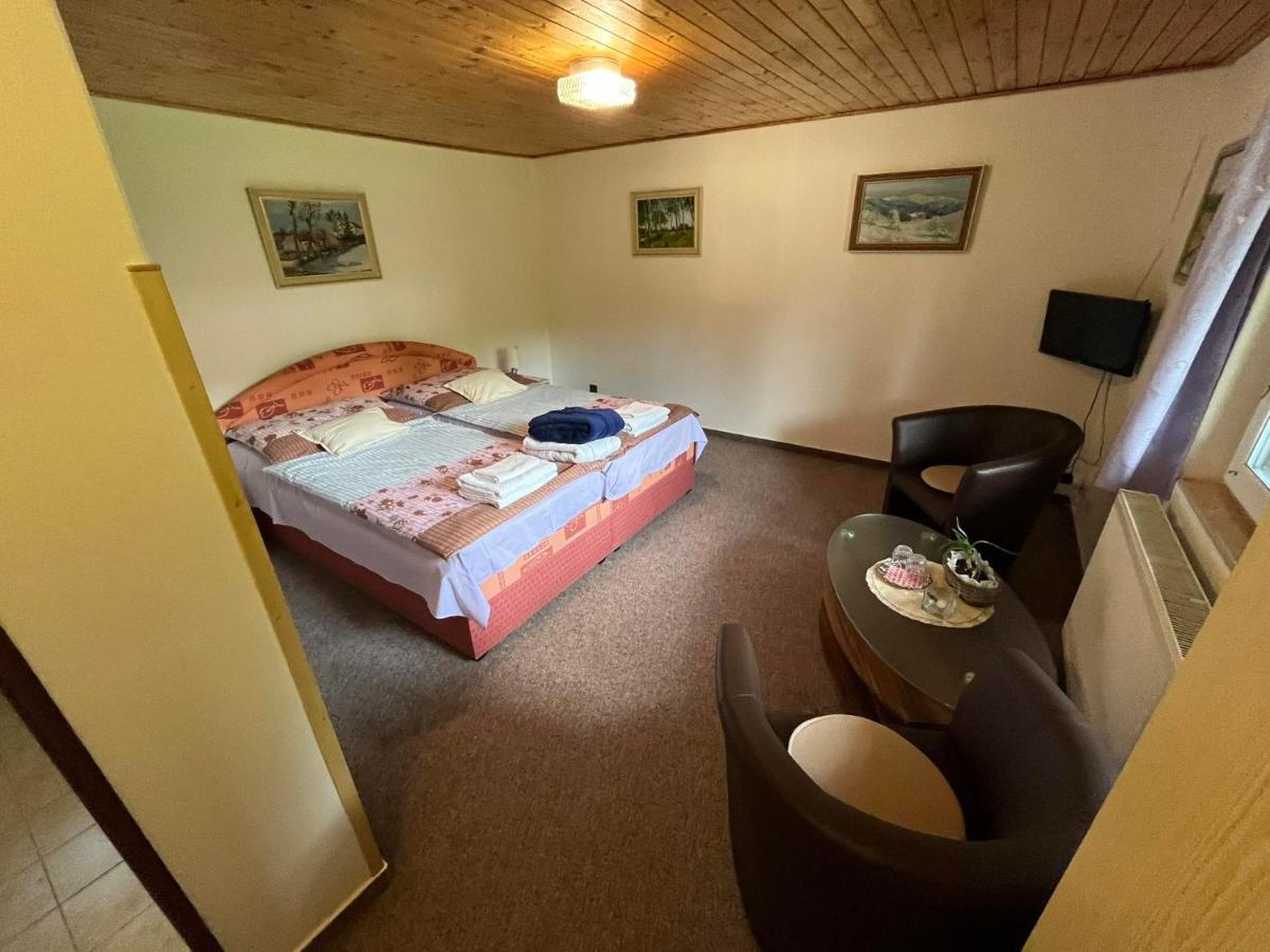 Relax Pension U Nosku Smrzovka Luaran gambar